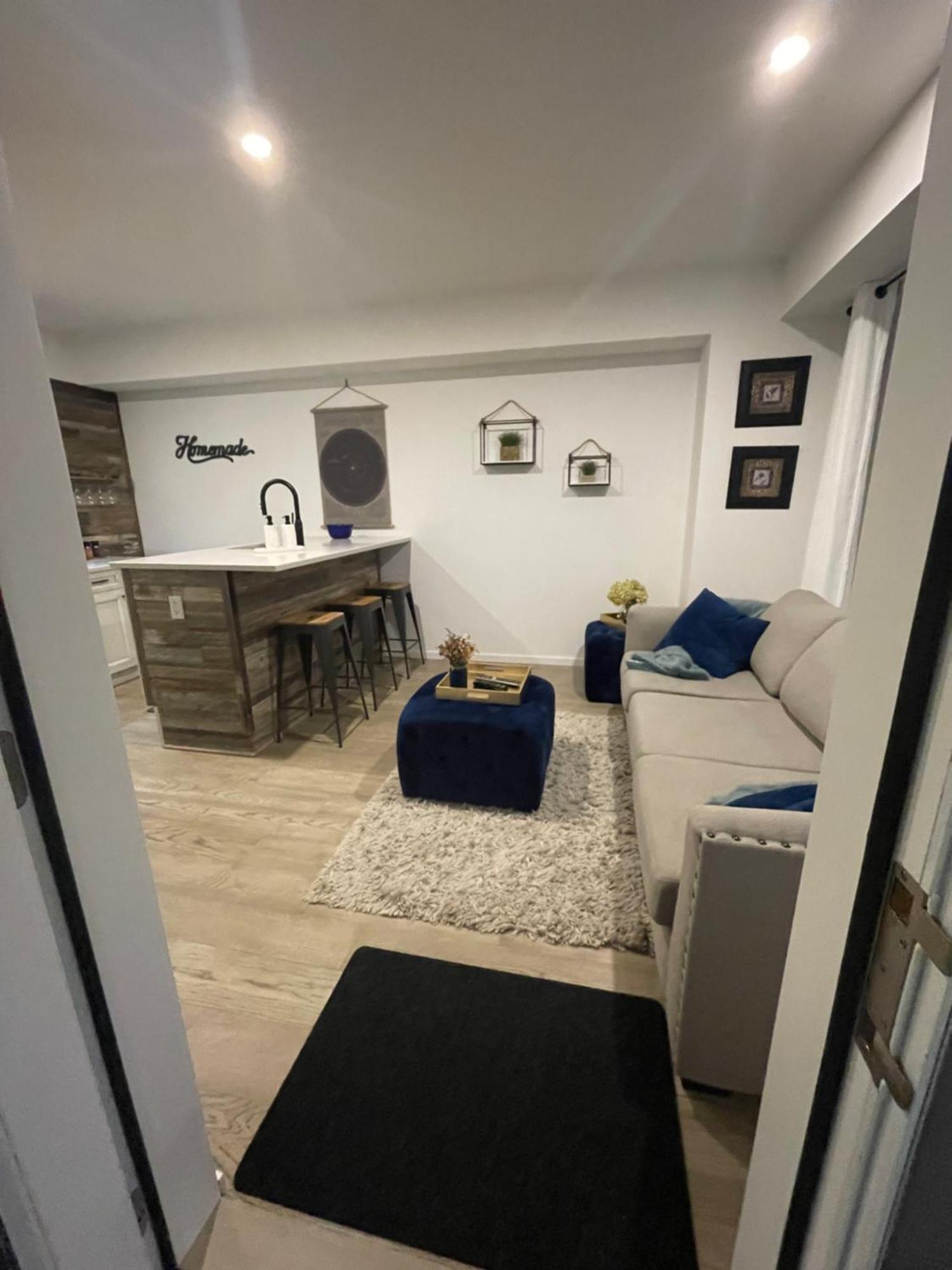 Beautiful Suite On Golf Course Kelowna Extérieur photo